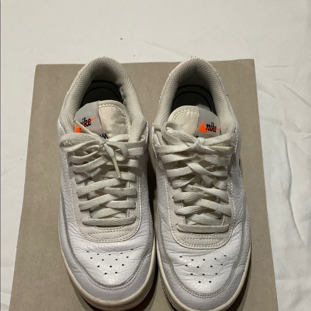 Nike Court Vintage Premium Casual Shoes CW1067-001 Sneakers